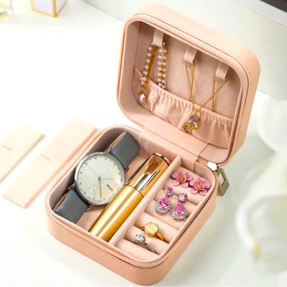 TRAVEL JEWELRY BOX IN PINK